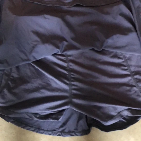 Santiny Skort with Inside Pockets - Picture 4 of 5